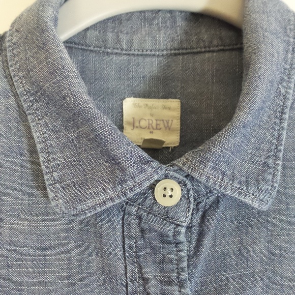 J. Crew "the perfect shirt" chambray button down shirt || XS - Picture 4 of 10